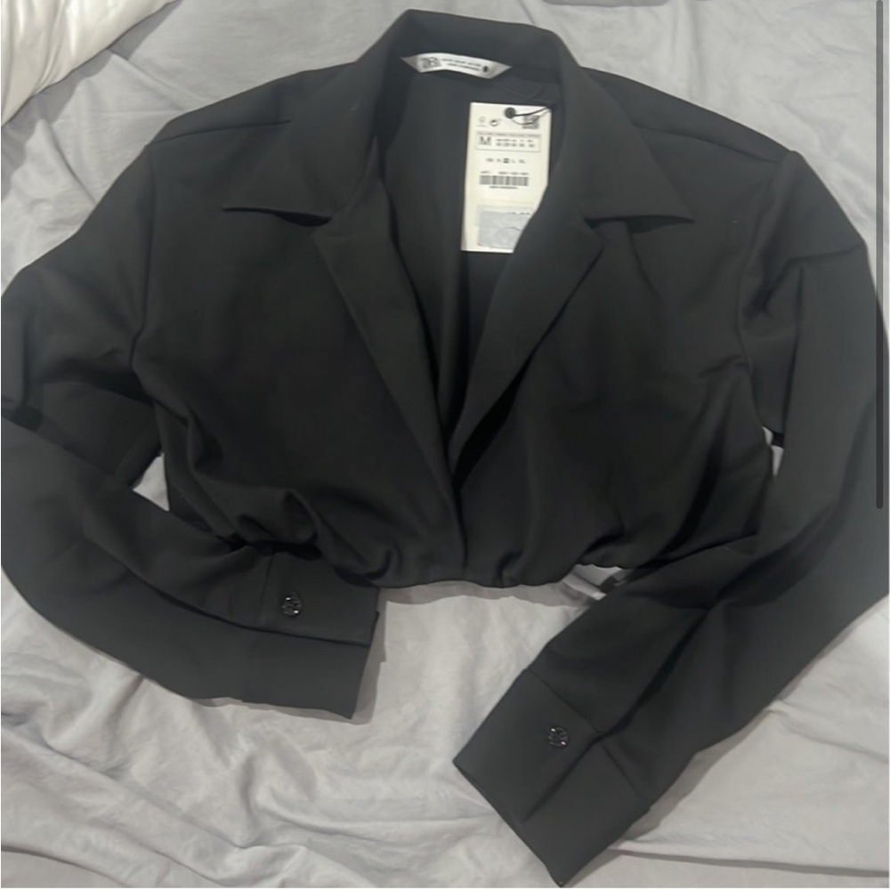 NWOT ZARA CROPPED BLAZER
